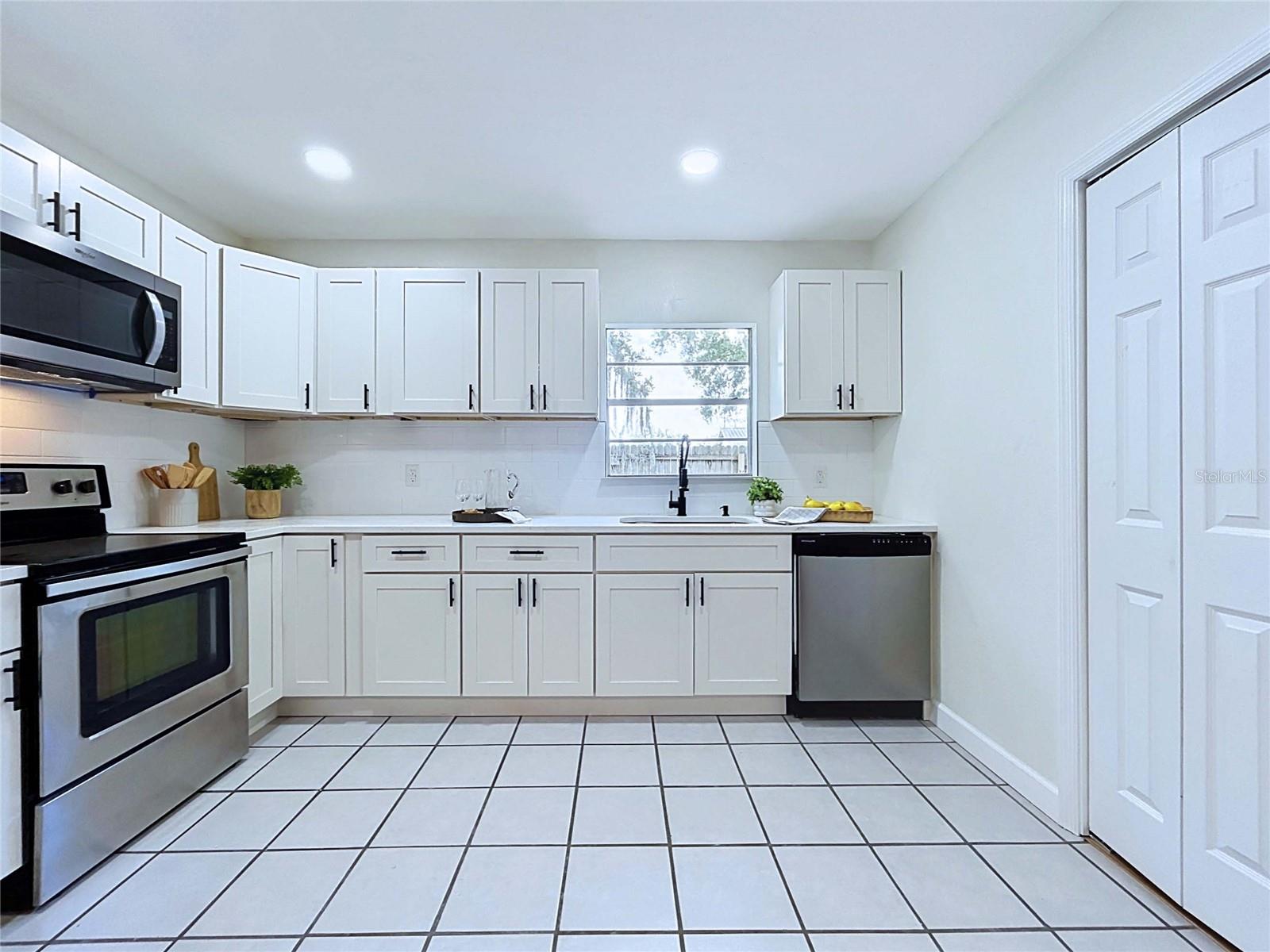 11008 BROWNING RD, LITHIA, FL — photo 27