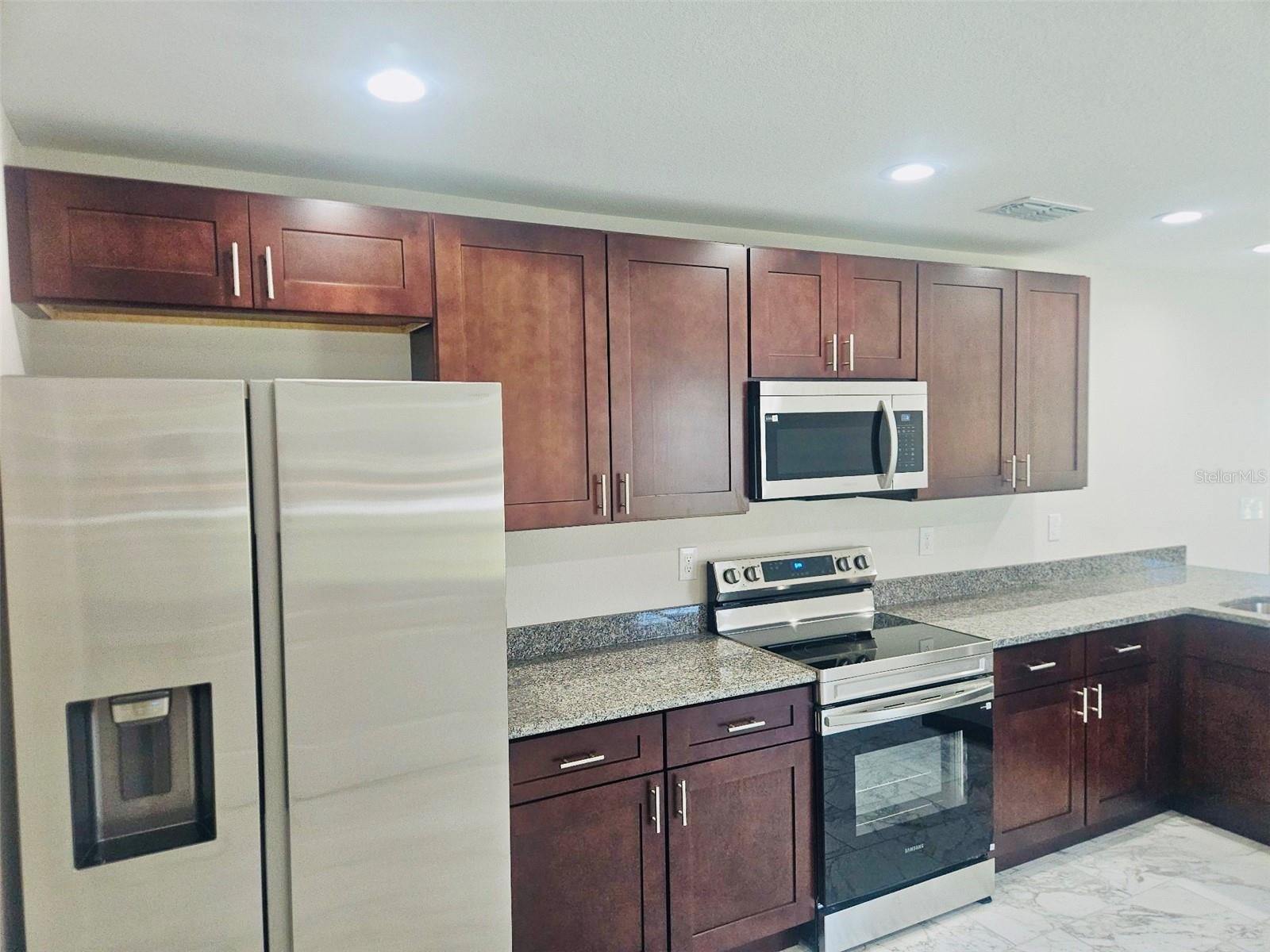 328 MOUNTAIN DR, BABSON PARK, FL — photo 8