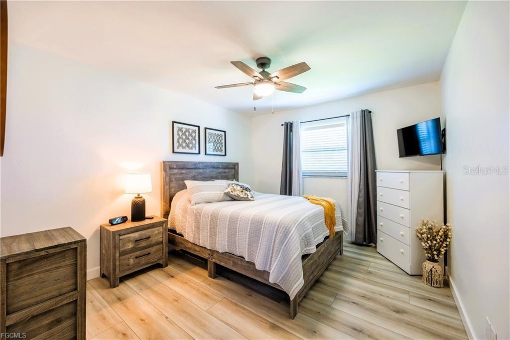 420 SW 37TH ST, CAPE CORAL, FL — photo 17