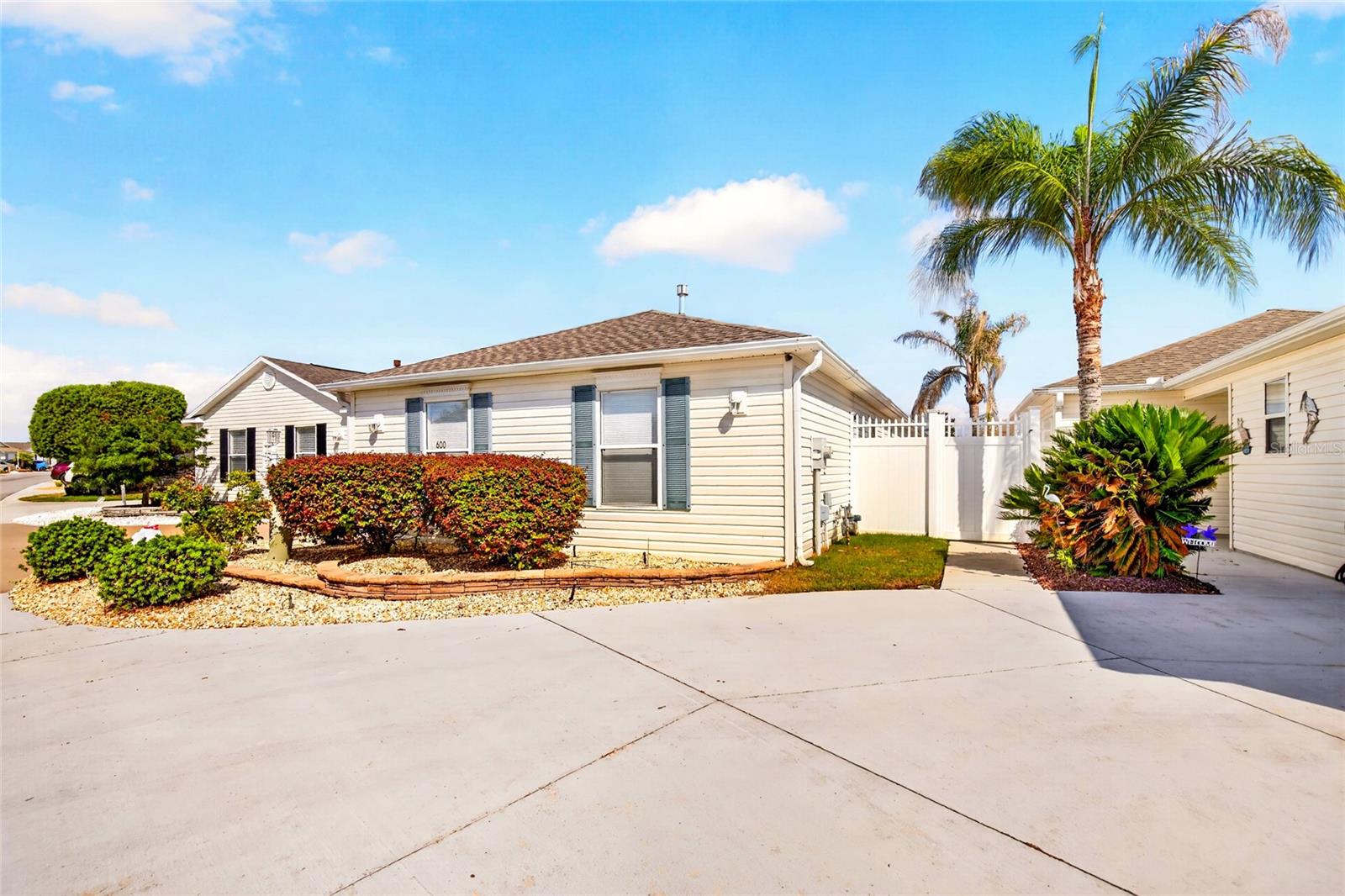 600 AUDREY LN, THE VILLAGES, FL — photo 2