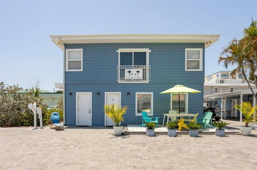 602 POINSETTIA AVE, CLEARWATER BEACH, FL — photo 3