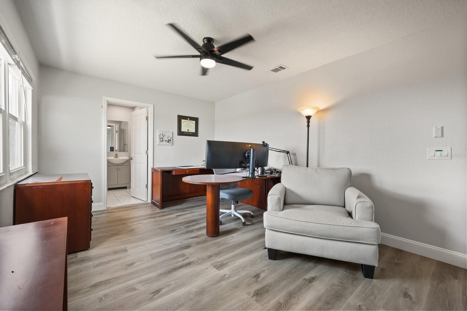 37153 COUNTY ROAD 452, GRAND ISLAND, FL — photo 51