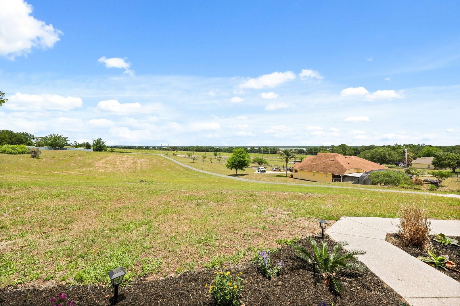 37153 COUNTY ROAD 452, GRAND ISLAND, FL — photo 81