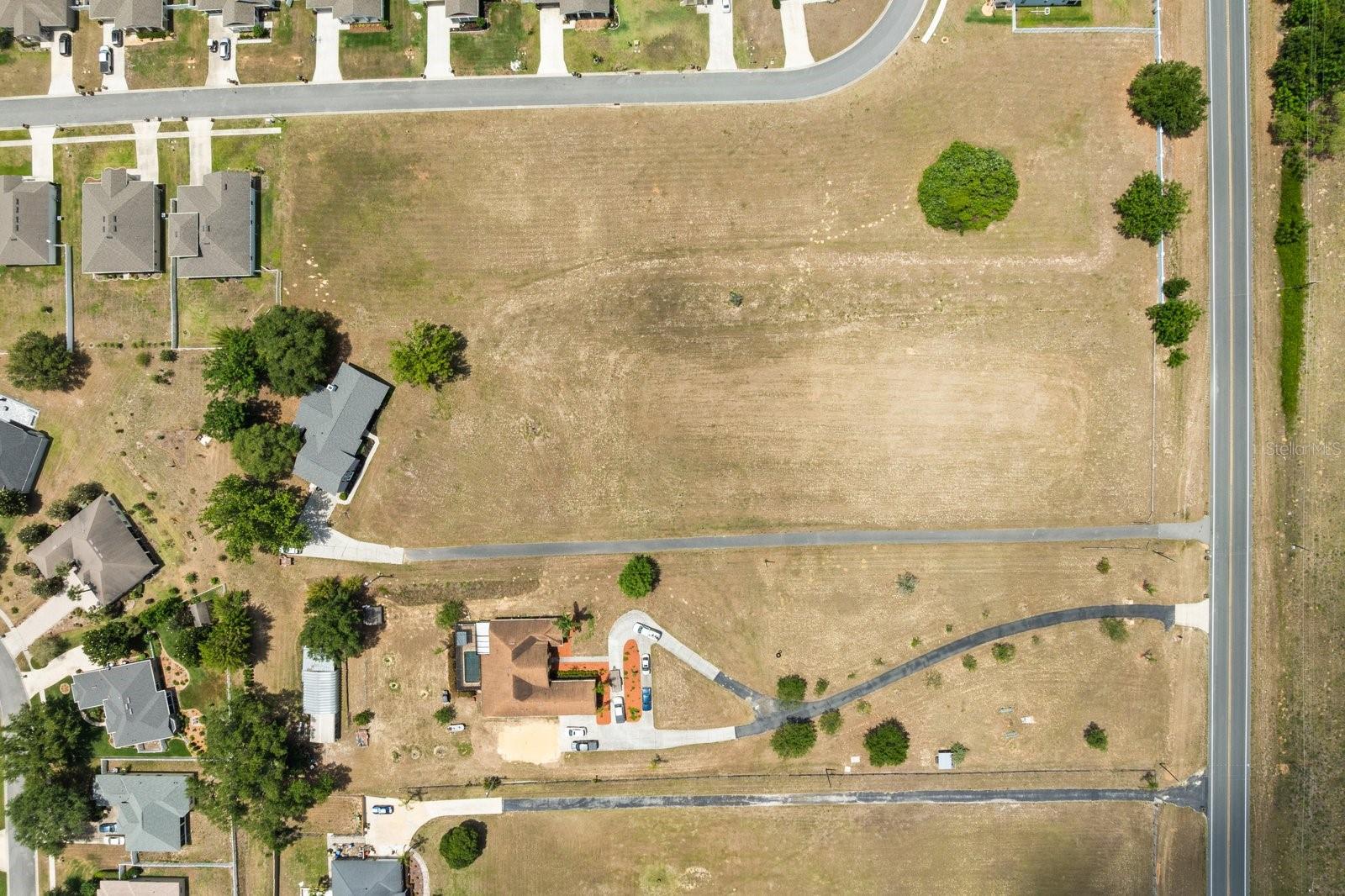 37153 COUNTY ROAD 452, GRAND ISLAND, FL — photo 76