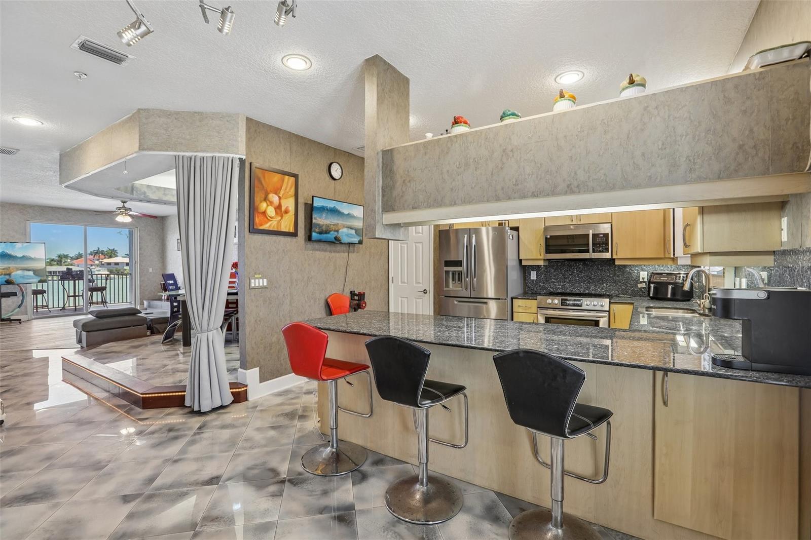 113 YACHT CLUB CIR, NORTH REDINGTON BEACH, FL — photo 15