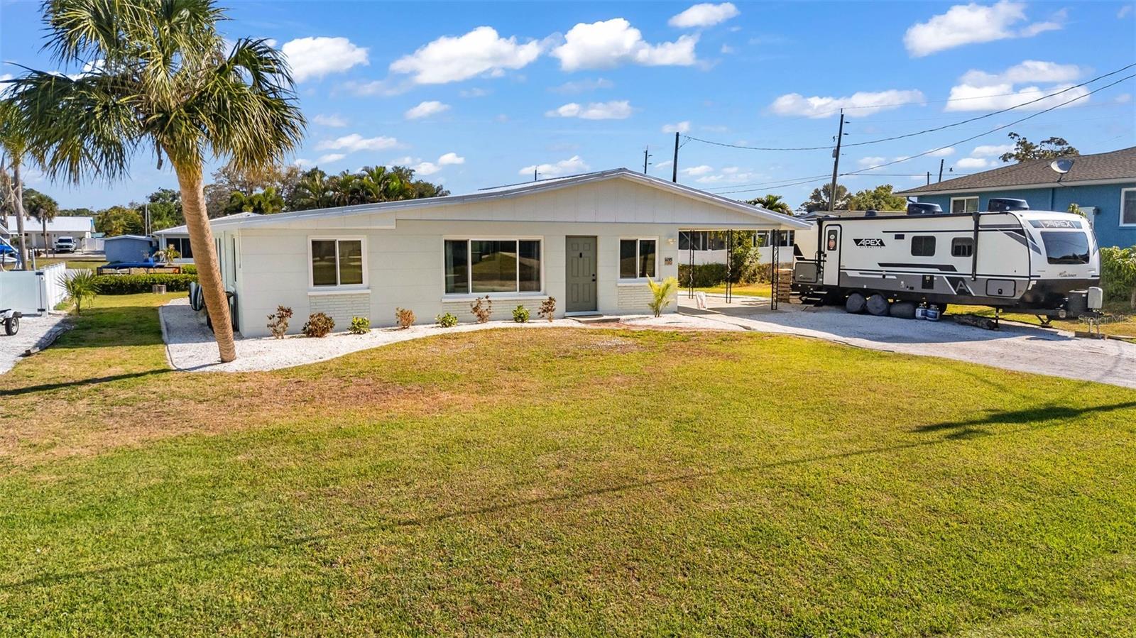 1495 S MARYKNOLL RD, ENGLEWOOD, FL — photo 4