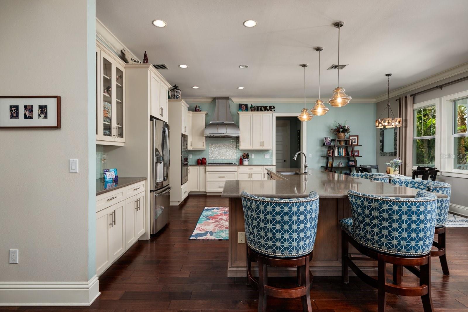 852 CORDOVA BLVD NE, ST PETERSBURG, FL — photo 15
