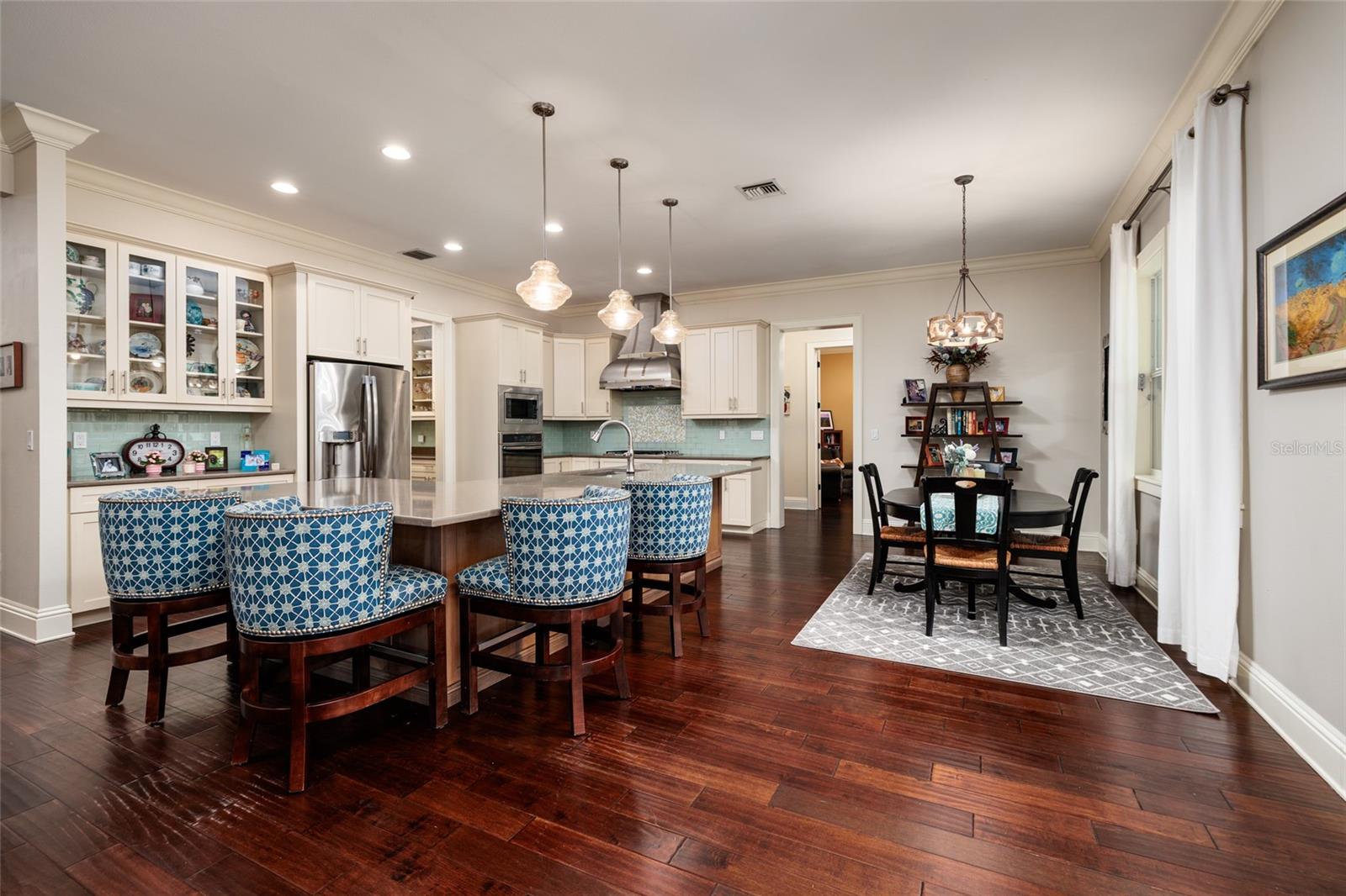 852 CORDOVA BLVD NE, ST PETERSBURG, FL — photo 16