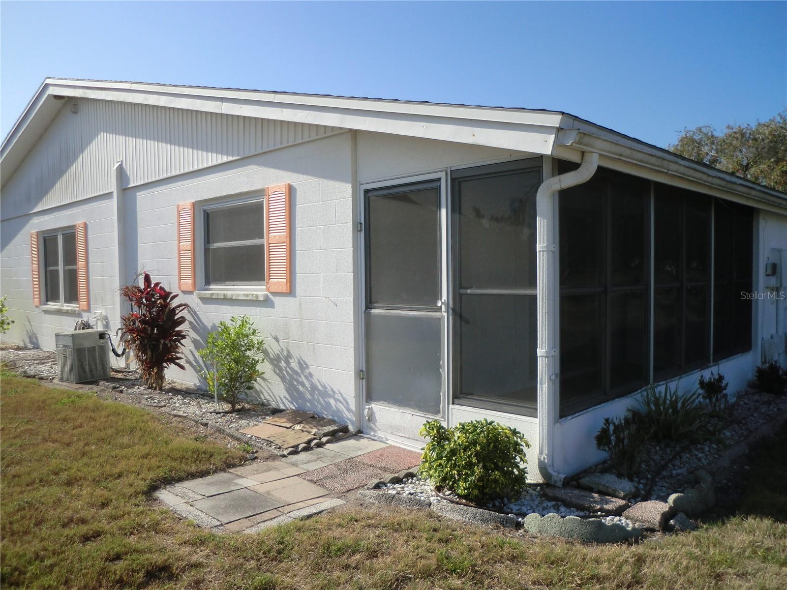1902 ANDOVER ST #203, SUN CITY CENTER, FL — photo 2