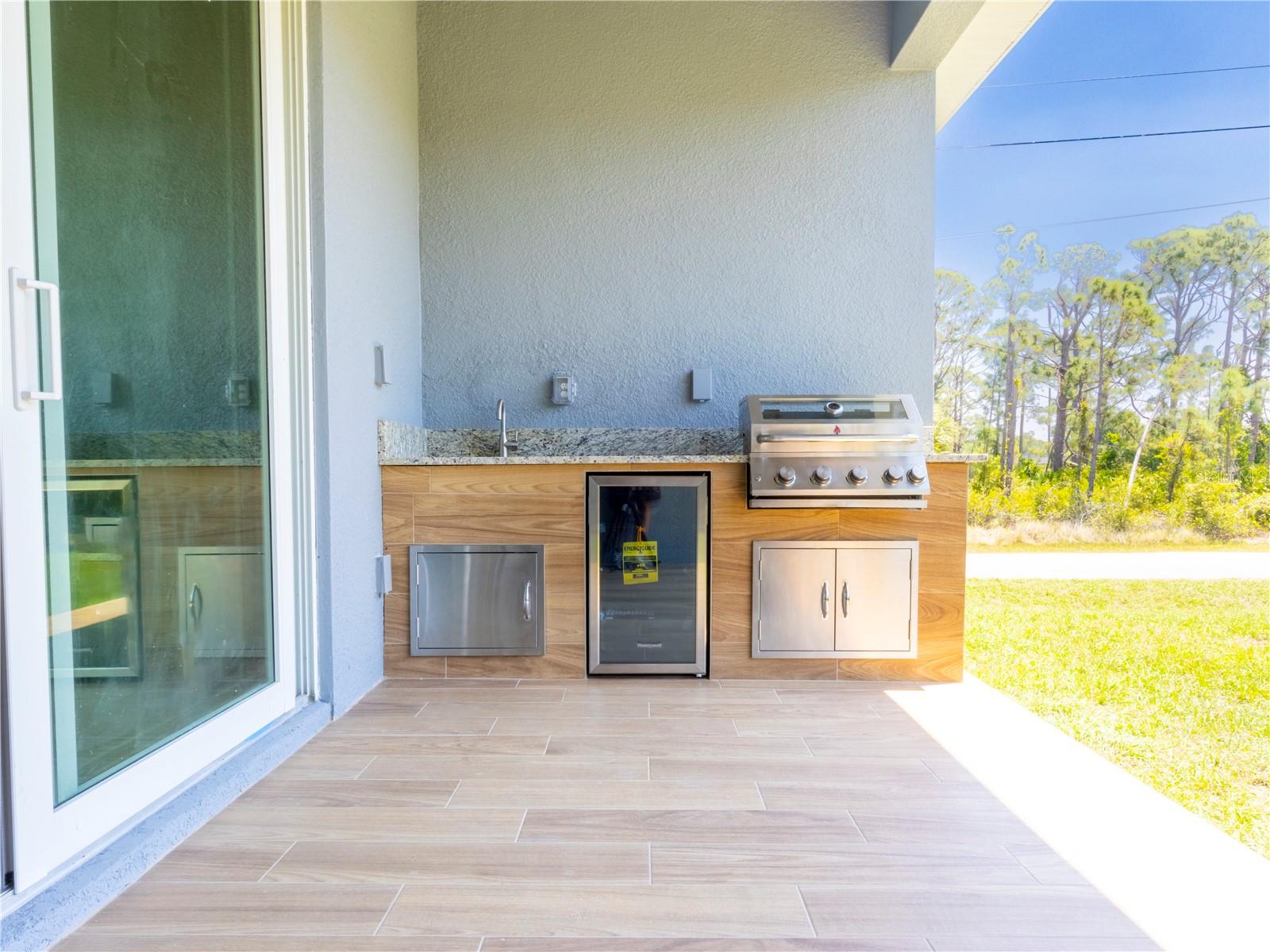 9443 HALLENDALE DR, PORT CHARLOTTE, FL — photo 5