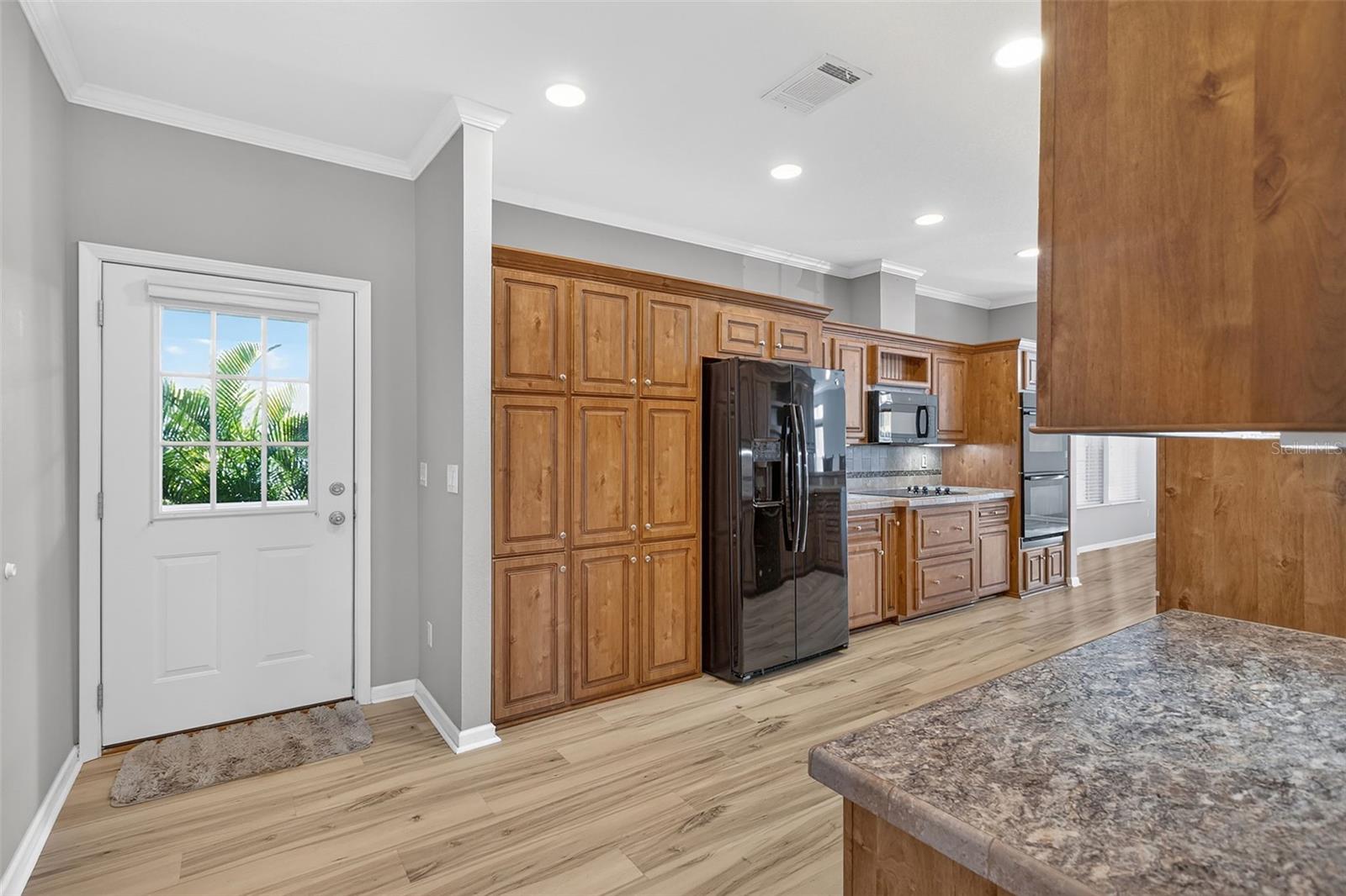 530 SAN CLEMENTE CIR, NORTH PORT, FL — photo 6
