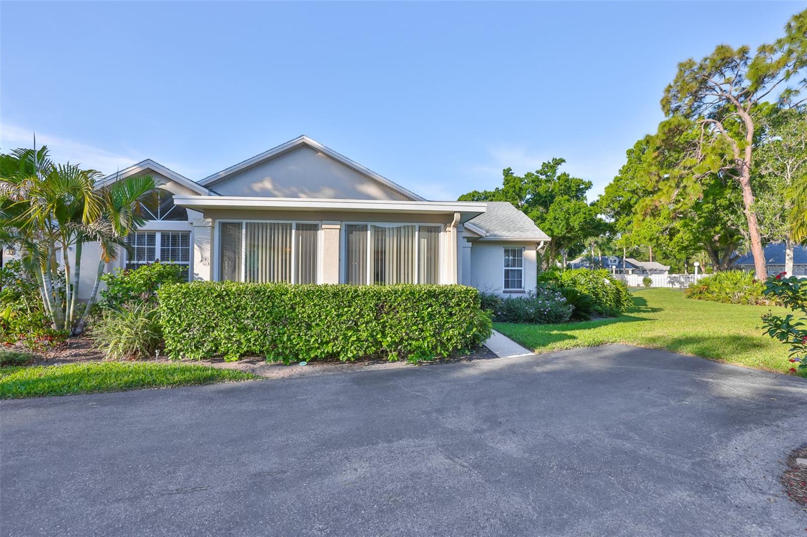 1115 GOLFVIEW WOODS DR, SUN CITY CENTER, FL — photo 3