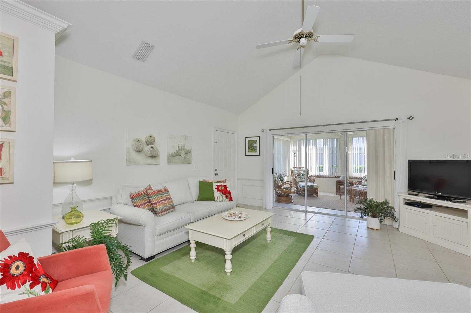 1115 GOLFVIEW WOODS DR, SUN CITY CENTER, FL — photo 4