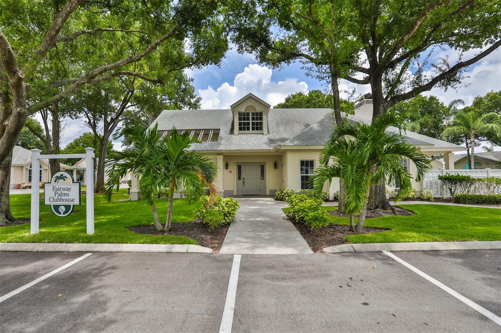 1115 GOLFVIEW WOODS DR, SUN CITY CENTER, FL — photo 25