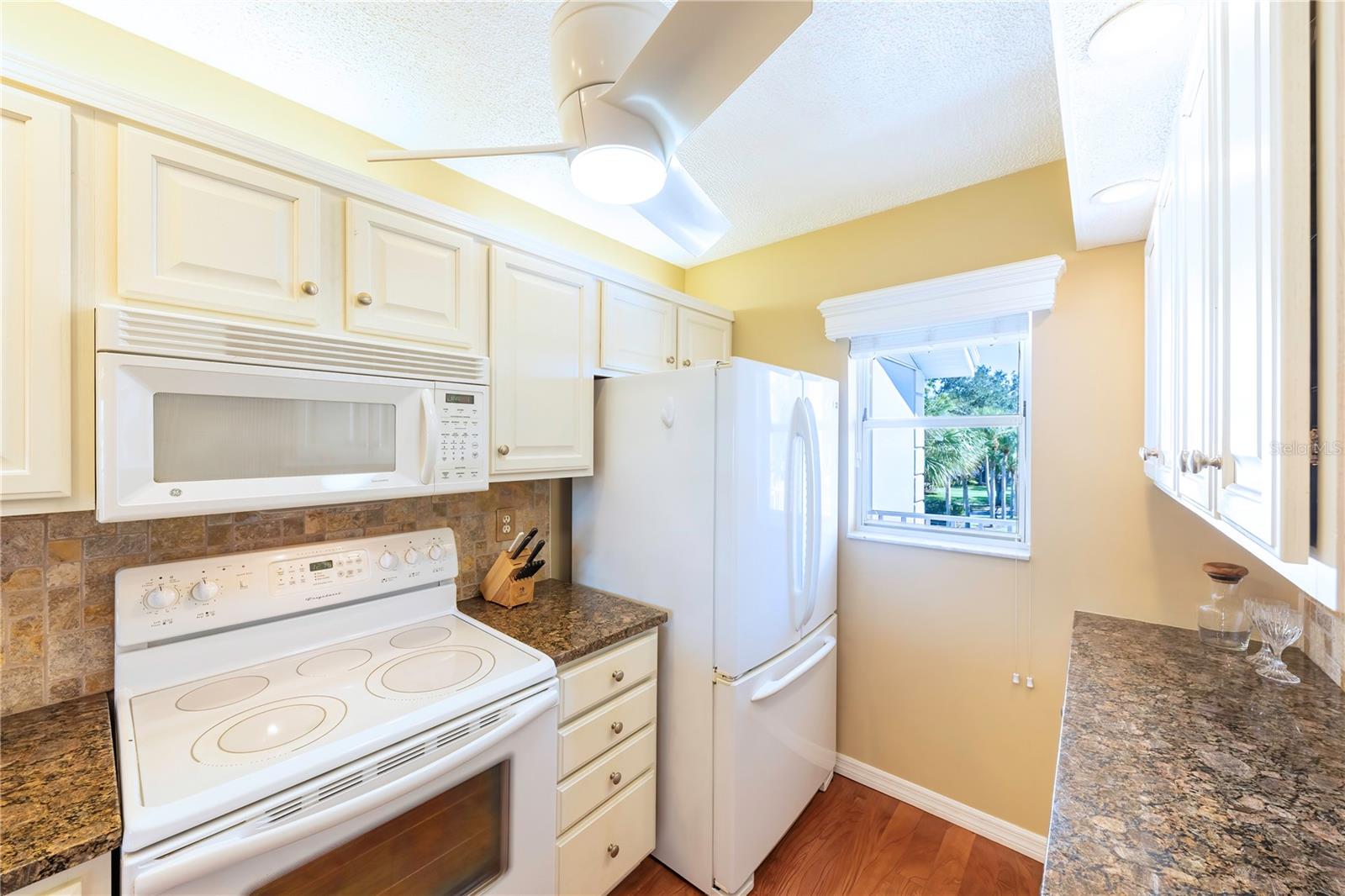 437 CERROMAR LN #525, VENICE, FL — photo 5