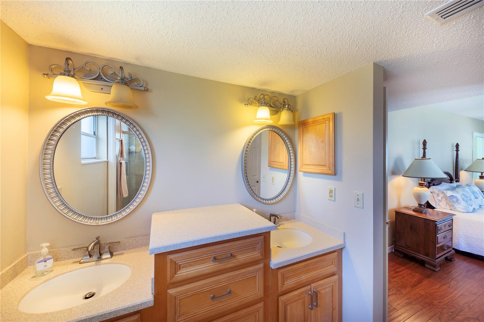 437 CERROMAR LN #525, VENICE, FL — photo 17