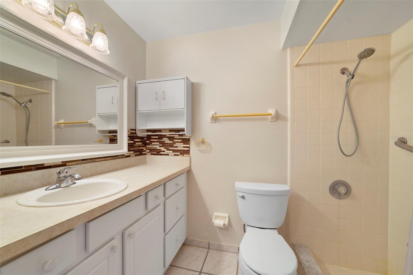 67 E COUNTRY COVE WAY, KISSIMMEE, FL — photo 11