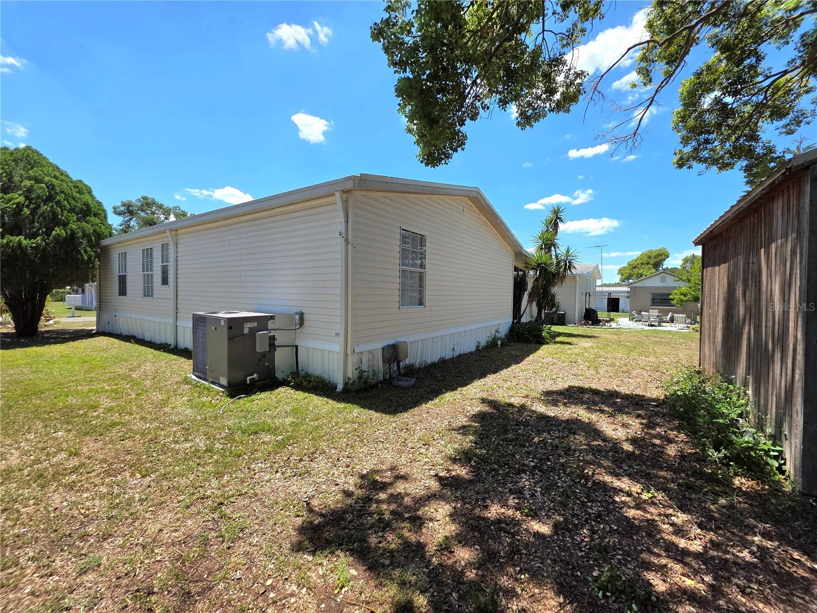37251 LOIS AVE, ZEPHYRHILLS, FL — photo 3