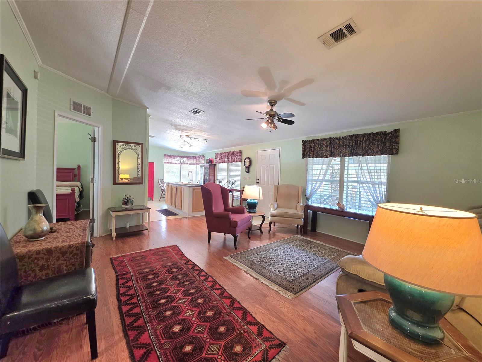 37251 LOIS AVE, ZEPHYRHILLS, FL — photo 31
