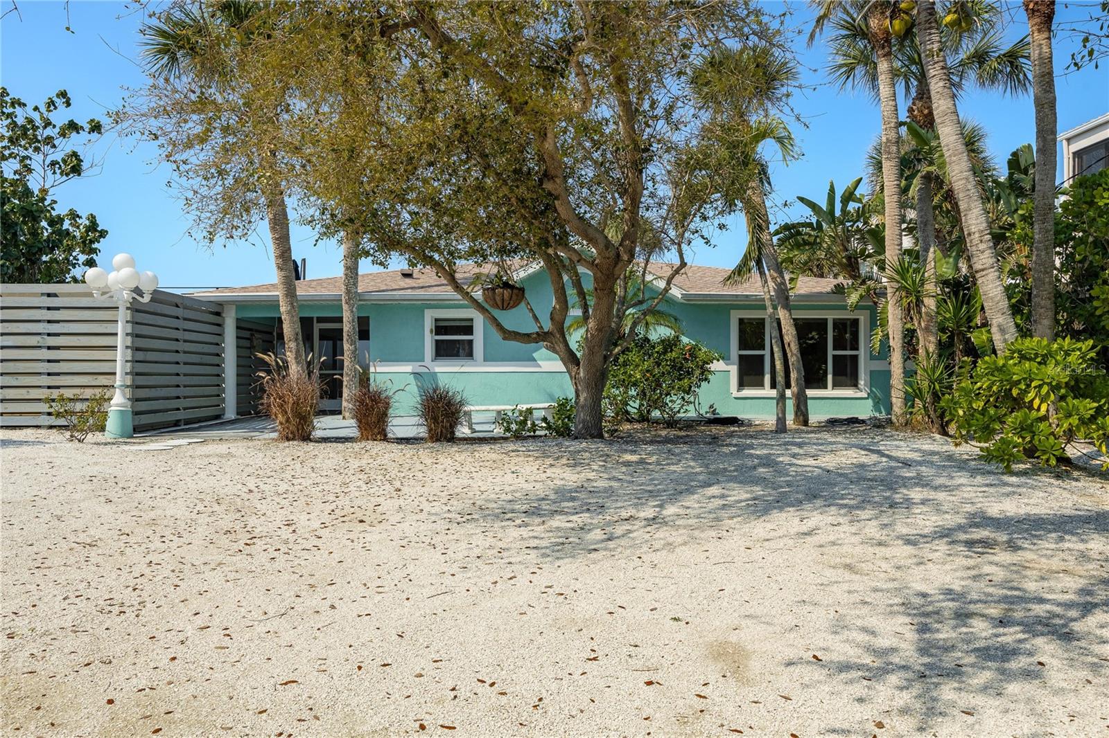 2630 N BEACH RD, ENGLEWOOD, FL — photo 2