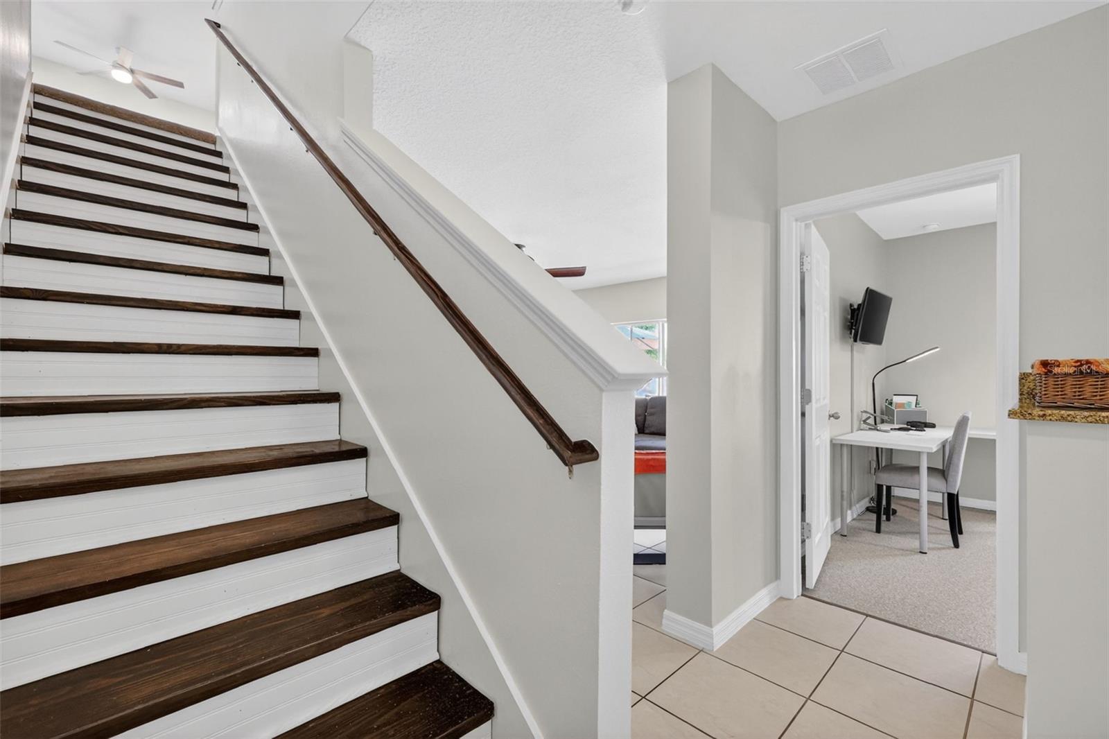 34040 ALAMEDA DR, SORRENTO, FL — photo 39