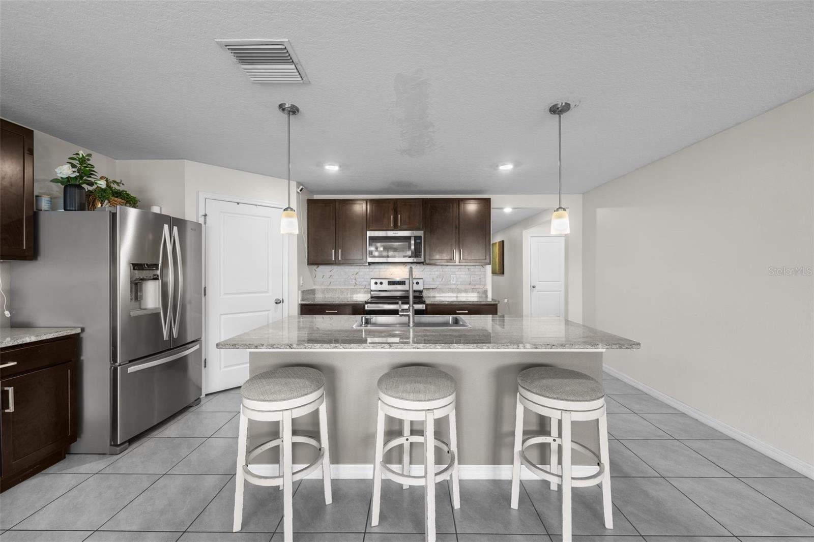16742 SUNBURST LAKE ST, WIMAUMA, FL — photo 9