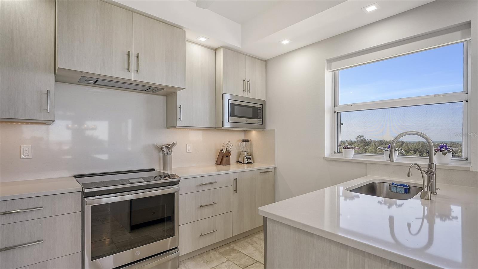 3060 GRAND BAY BLVD #172, LONGBOAT KEY, FL — photo 11