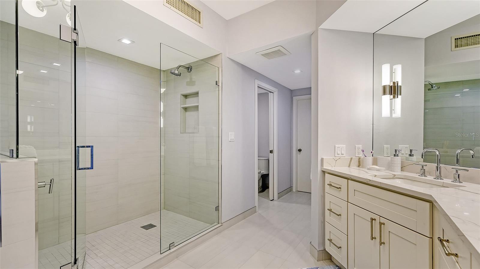 3060 GRAND BAY BLVD #172, LONGBOAT KEY, FL — photo 33