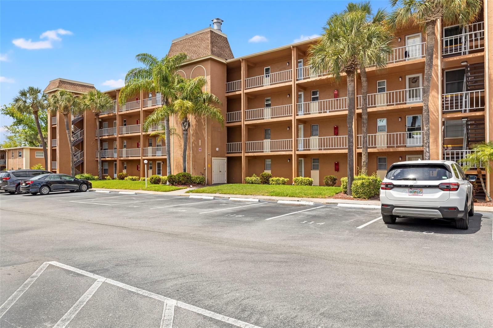 12760 INDIAN ROCKS RD #107, LARGO, FL