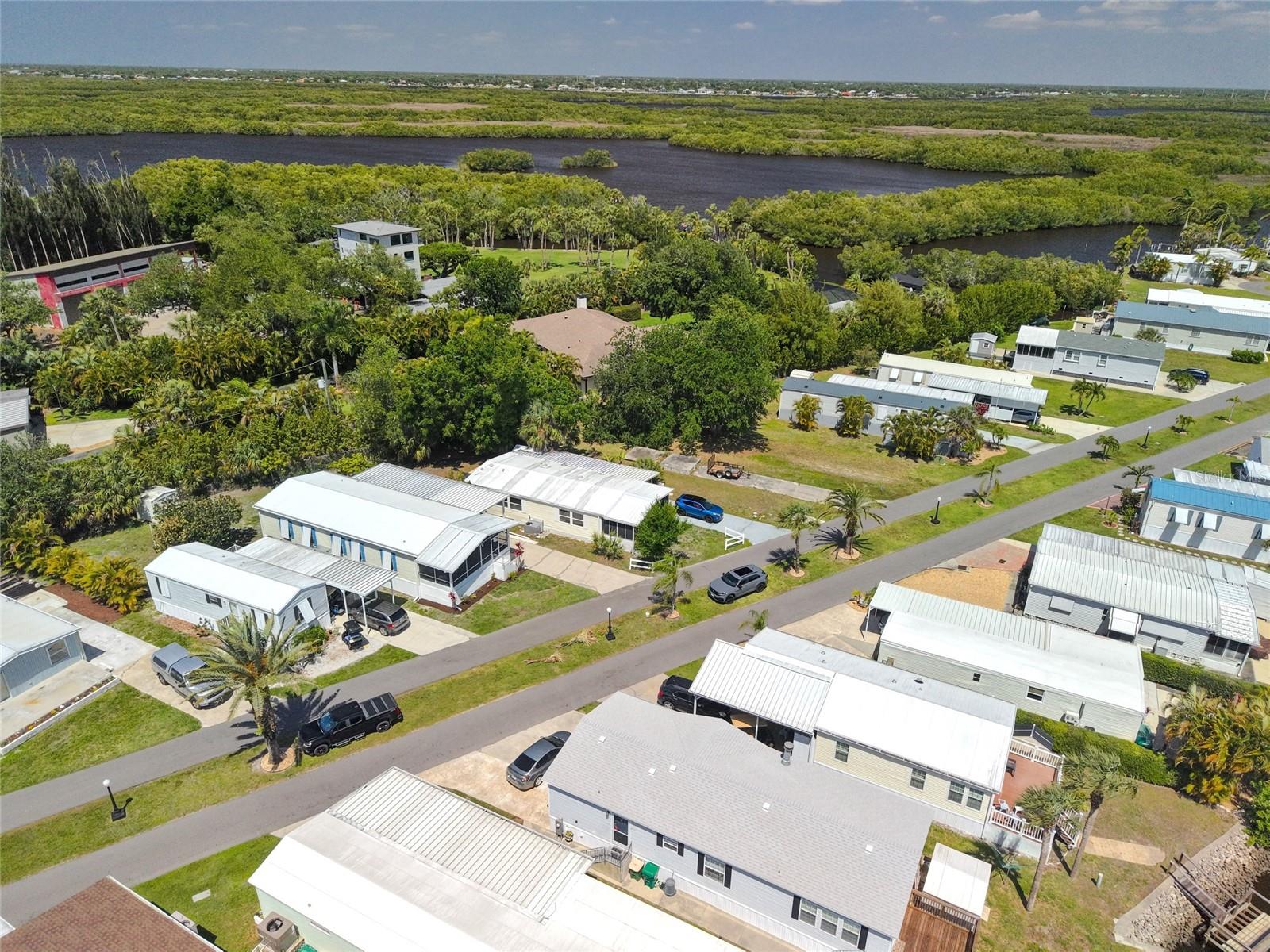 2927 COQUINA ESPLANADE, PUNTA GORDA, FL — photo 34