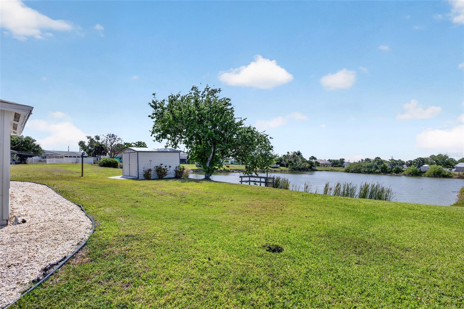 1255 LINCOLN DR, ENGLEWOOD, FL — photo 2