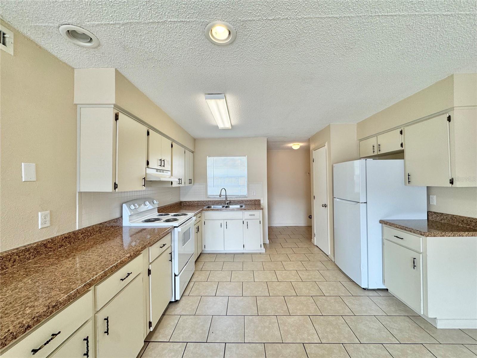 2540 ELM AVE, LAKE WALES, FL — photo 5