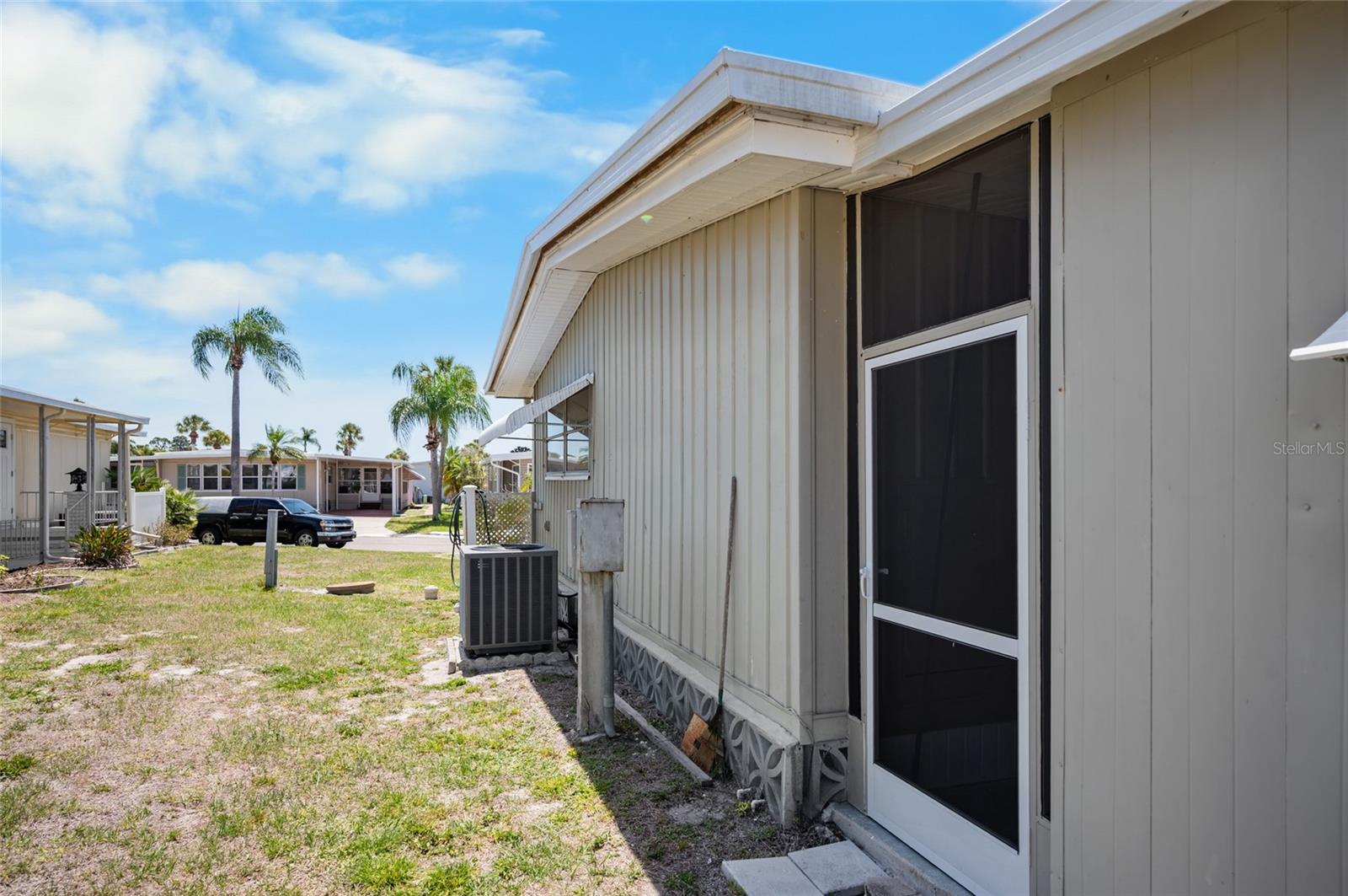 5751 HYACINTH RD, VENICE, FL — photo 33