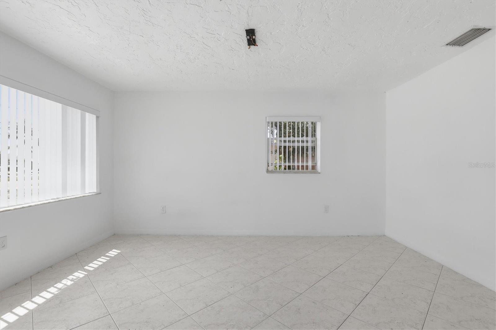 721 BAYSHORE DR, TARPON SPRINGS, FL — photo 9