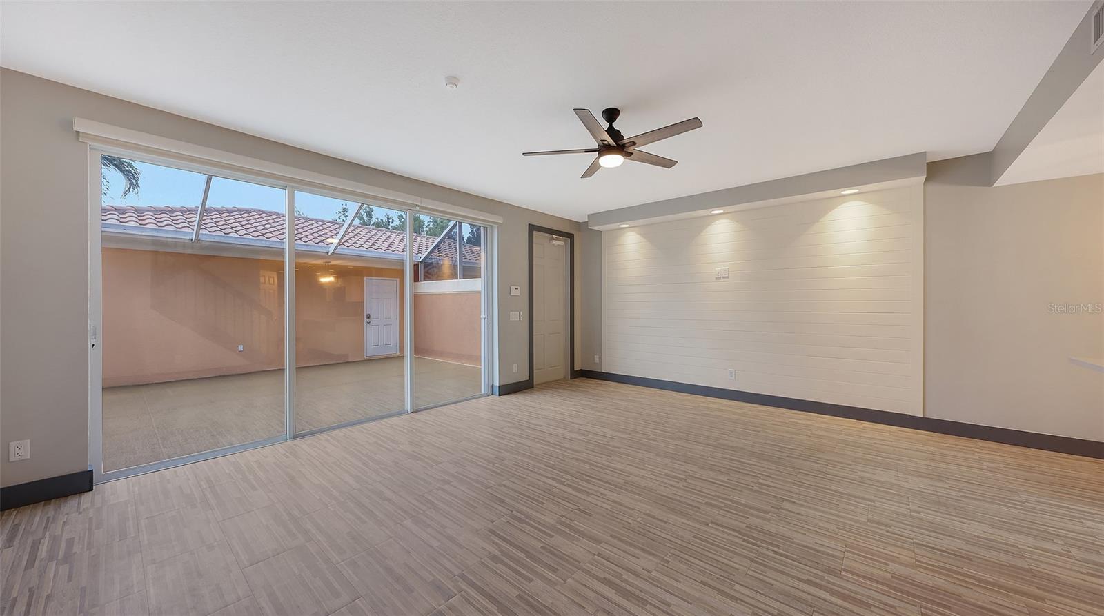1586 DORGALI DR, SARASOTA, FL — photo 12