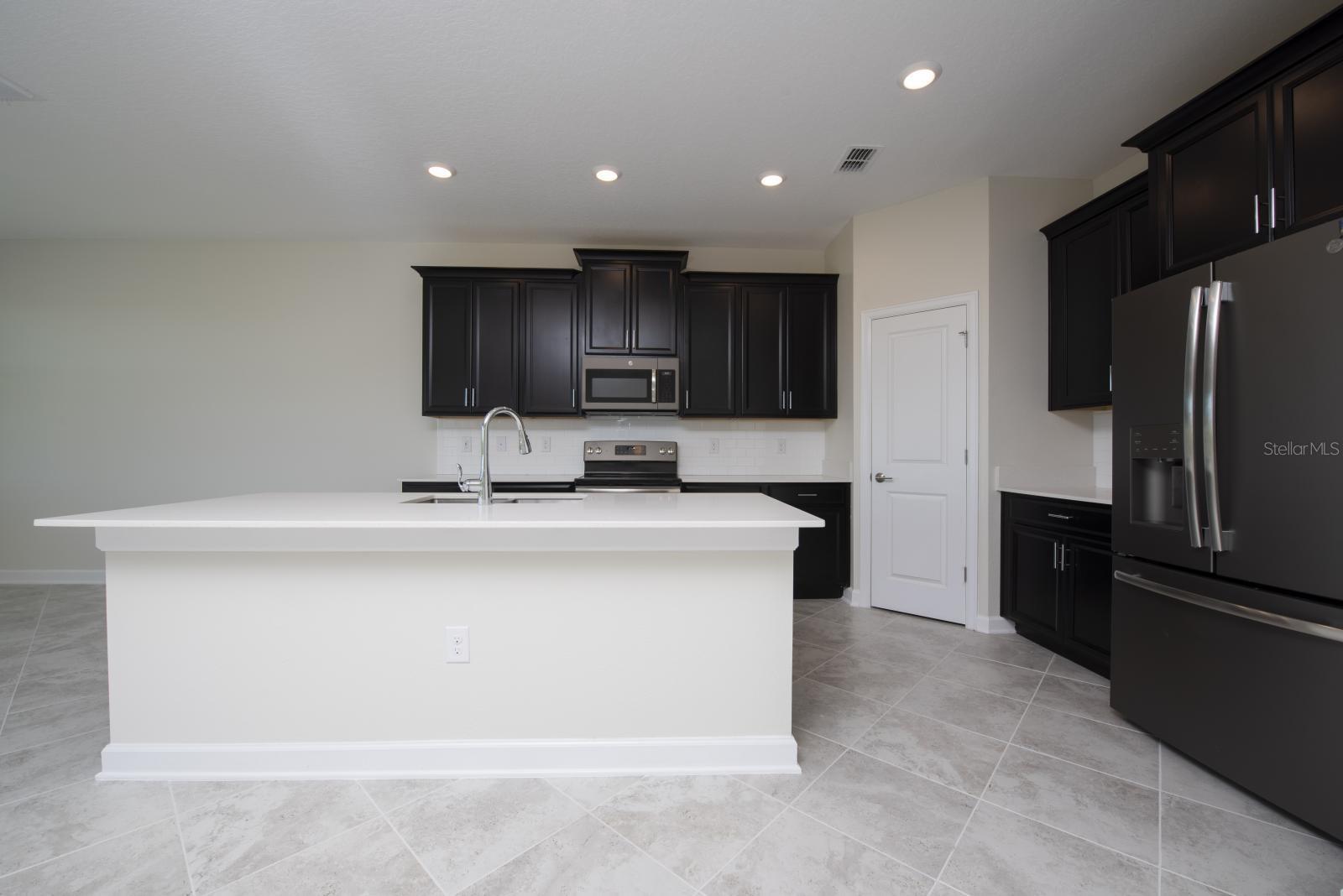 1037 BLACKWOLF RUN RD, DAVENPORT, FL — photo 12