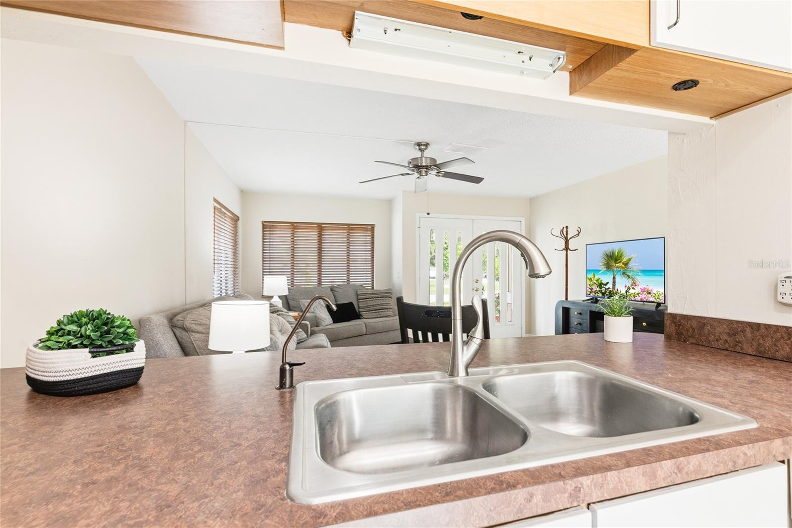 8 LLADD CT, PALM COAST, FL — photo 14