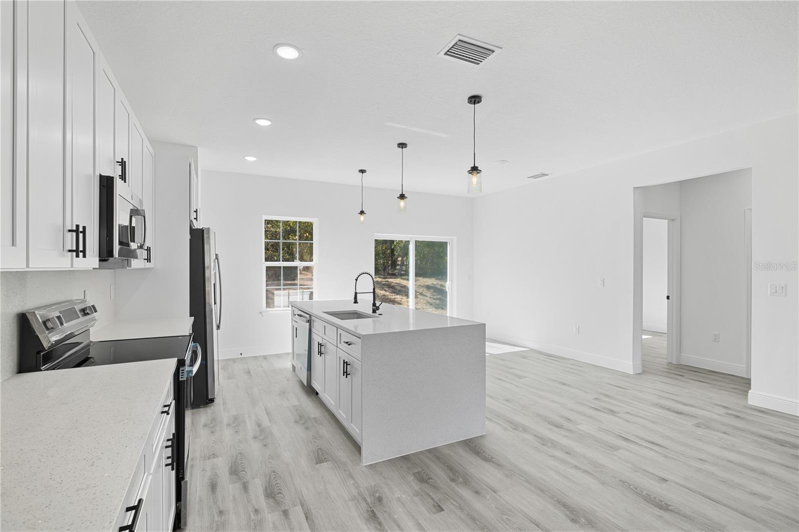 8839 N JOANN DR, CITRUS SPRINGS, FL — photo 13