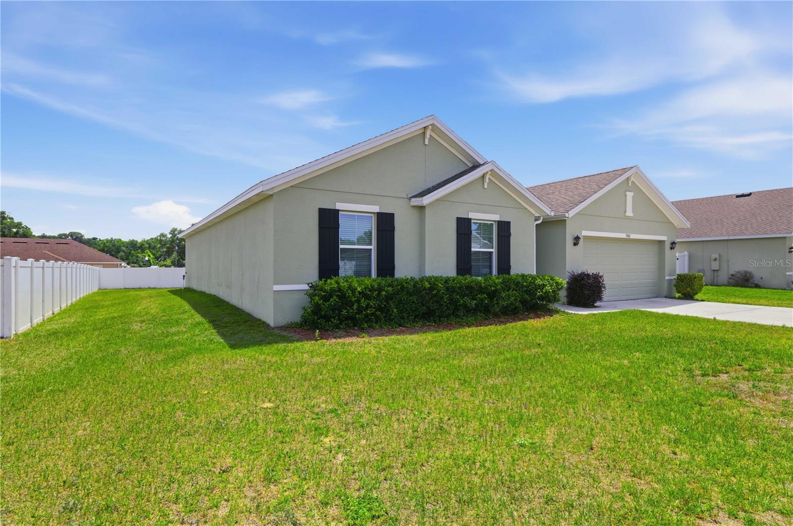 3902 SE 99TH ST, BELLEVIEW, FL — photo 3