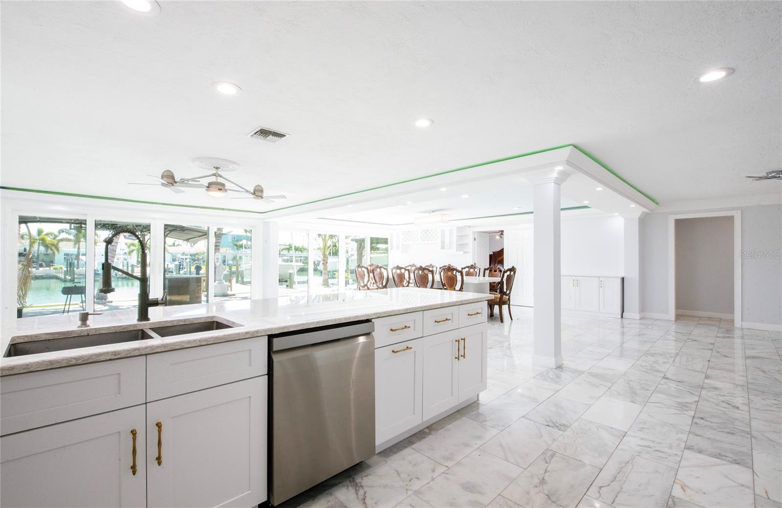 551 CRYSTAL DR, MADEIRA BEACH, FL — photo 27