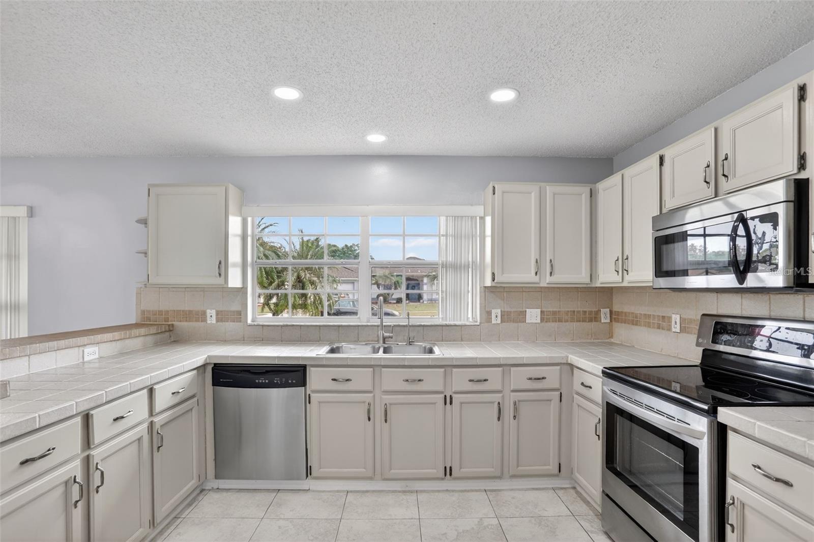 14912 WHITE MAGNOLIA CT, ORLANDO, FL — photo 32