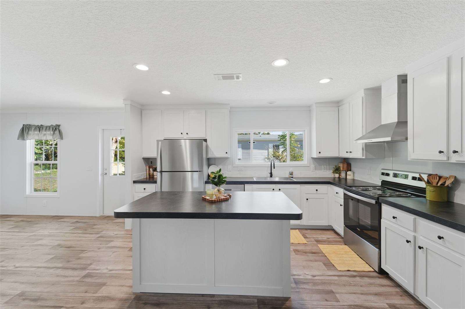 42039 CHERRY AVE, DELAND, FL — photo 12