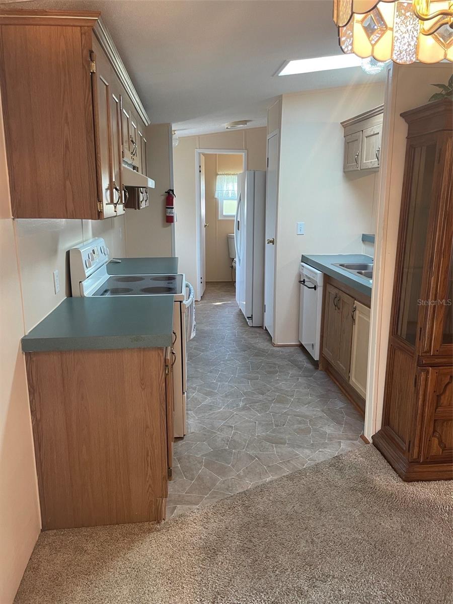 29168 CRAWFORD AVE, PUNTA GORDA, FL — photo 9