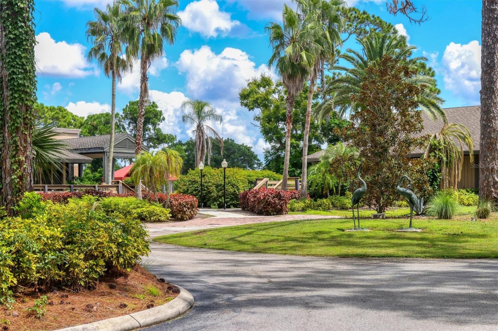 3025 QUAIL HOLW #17, SARASOTA, FL — photo 32