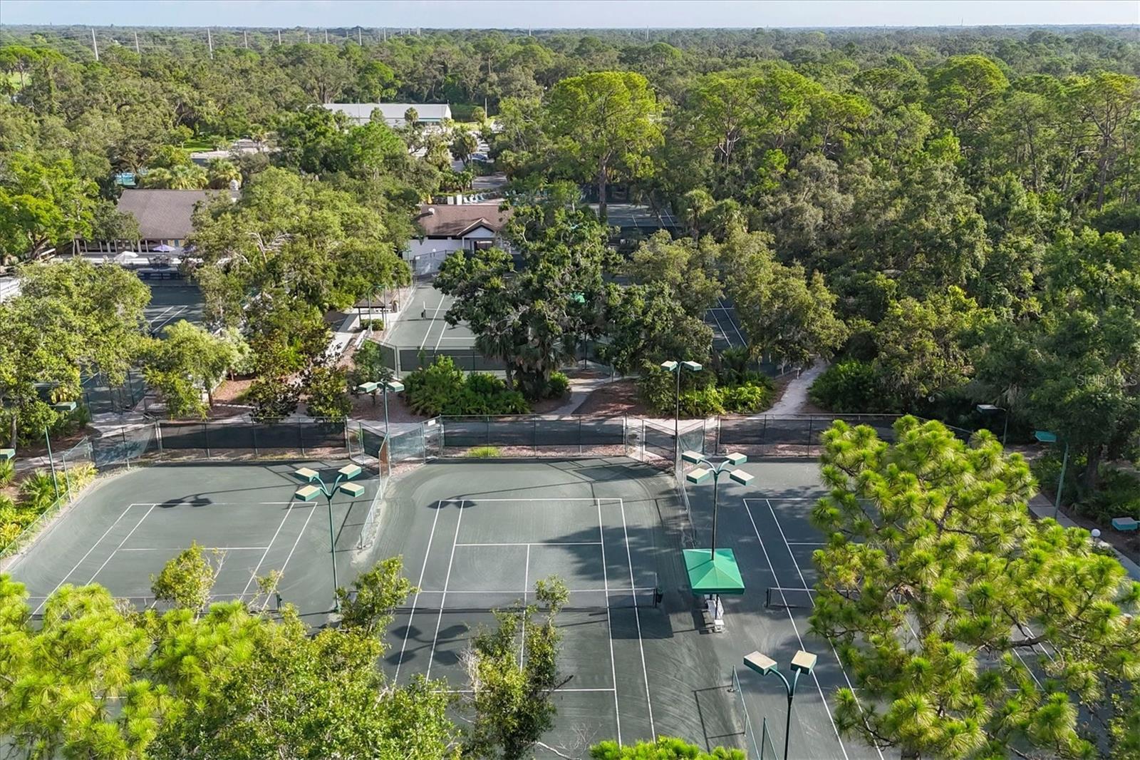 3025 QUAIL HOLW #17, SARASOTA, FL — photo 44