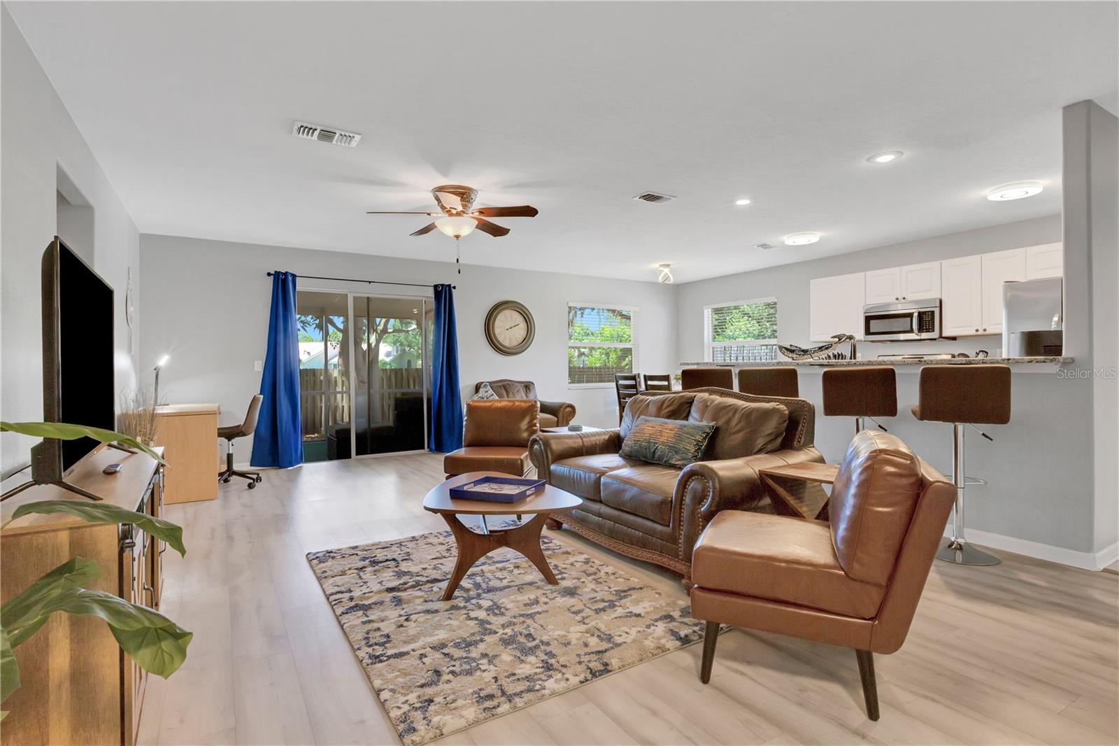 2757 FEIFFER CIR, SARASOTA, FL — photo 4