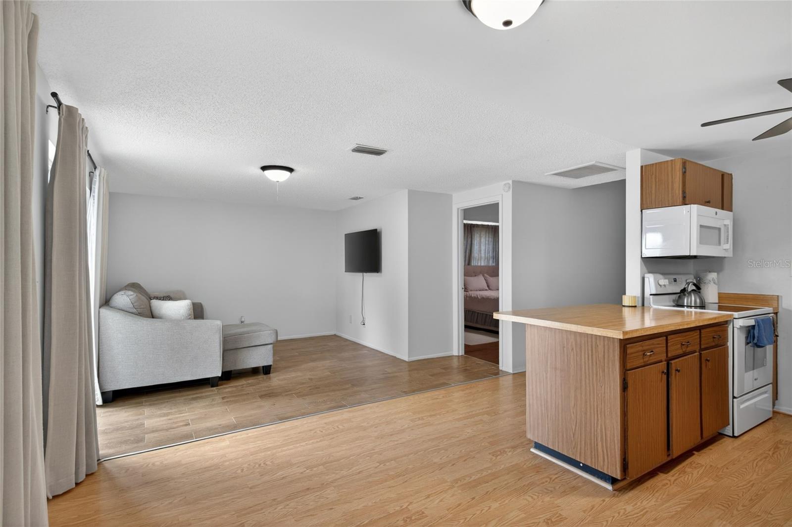 6401 REGATTA CT, TAMPA, FL — photo 3