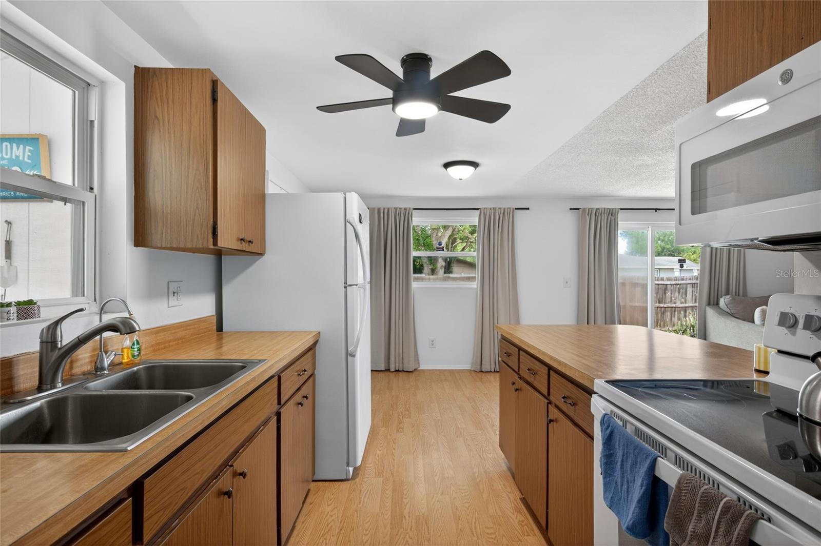 6401 REGATTA CT, TAMPA, FL — photo 7