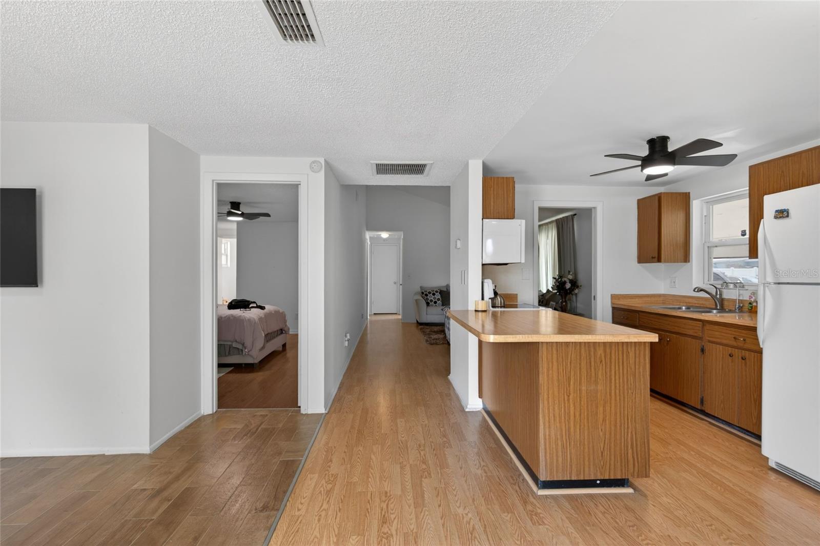 6401 REGATTA CT, TAMPA, FL — photo 8