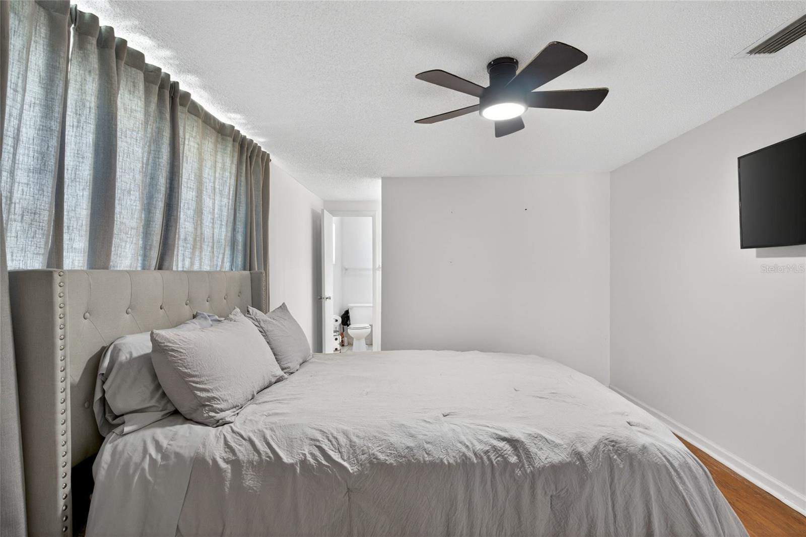 6401 REGATTA CT, TAMPA, FL — photo 12